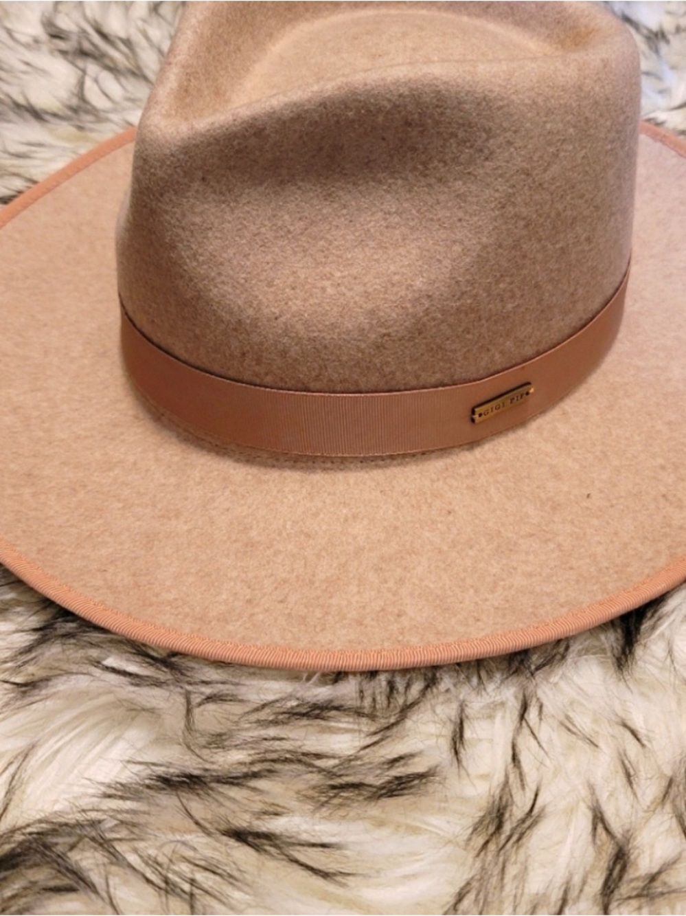 GIGI PIP Soft Felt Wide-Brim Hat in Beige with Black Liner